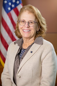 Official portrait of Terri Cortvriend